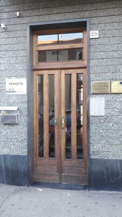 Asti Centro, Appartamento Manuela Exterior foto