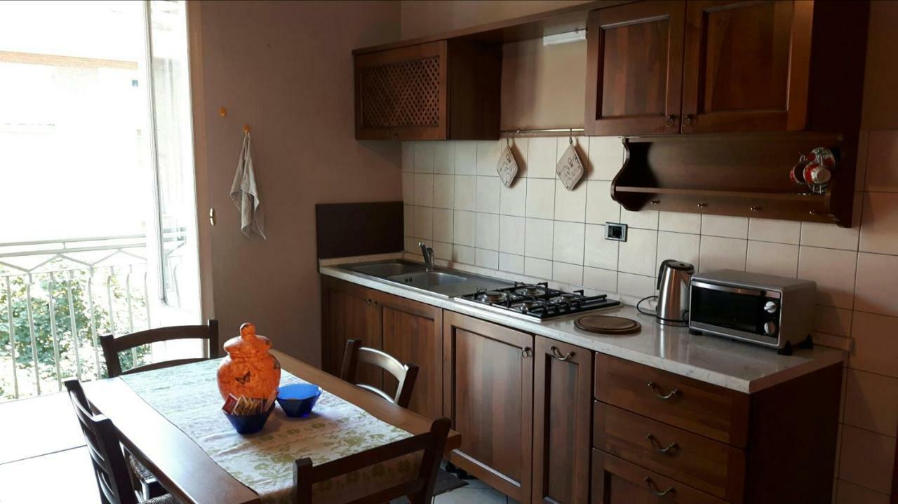 Asti Centro, Appartamento Manuela Exterior foto